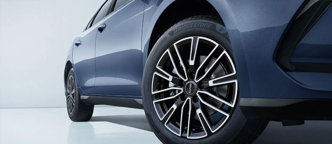 Llantas de aluminio de 17 pulgadas del BYD SEAL 5 DM-i