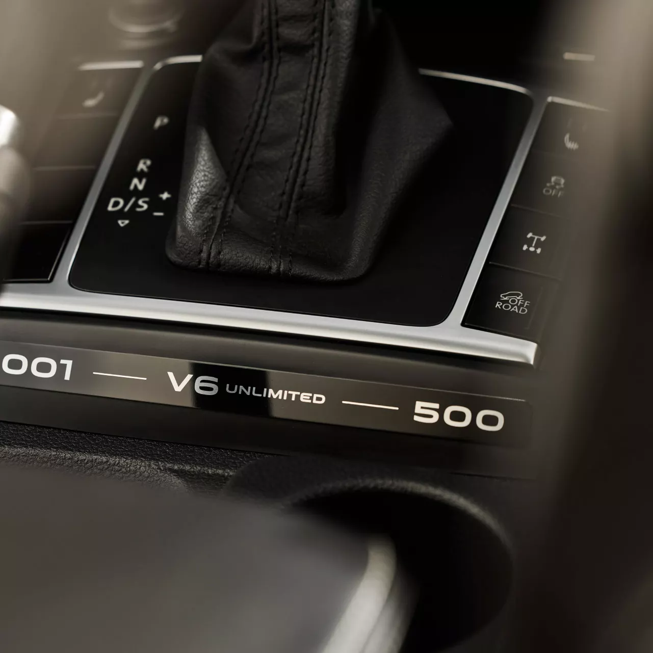 Insignia interior V6 Unlimited numerada